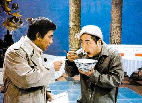 部队娱乐吃瓜小品